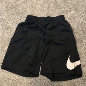 Basketball shorts